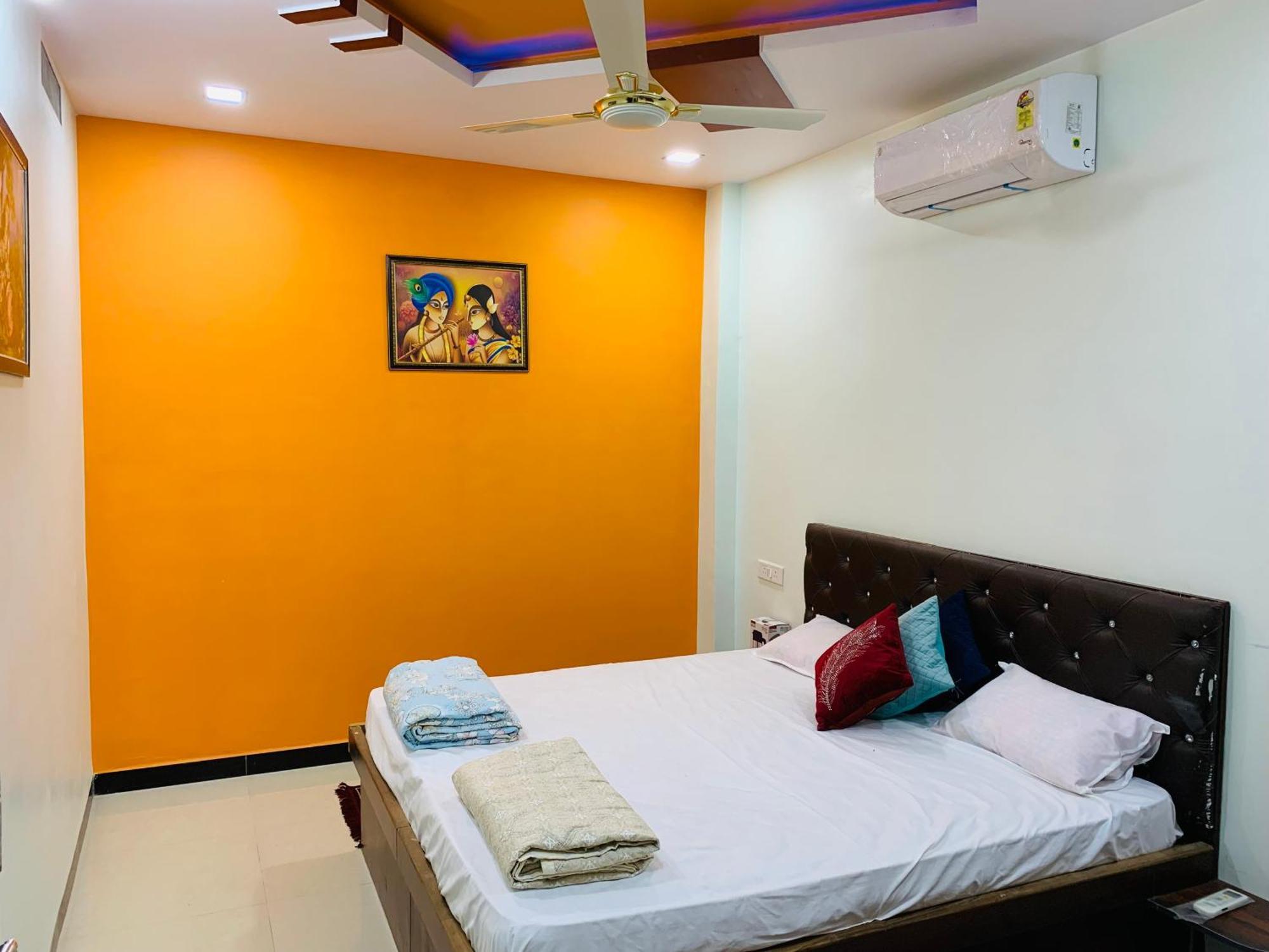 Manjushree Guest House Uddzsaín Kültér fotó